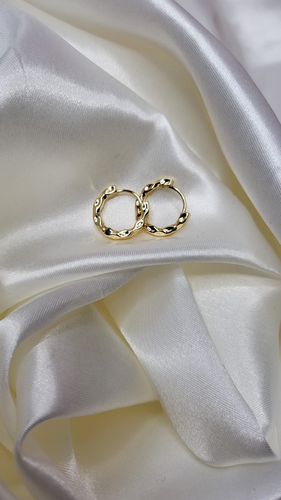 Wavy Gold Hoop Earrings