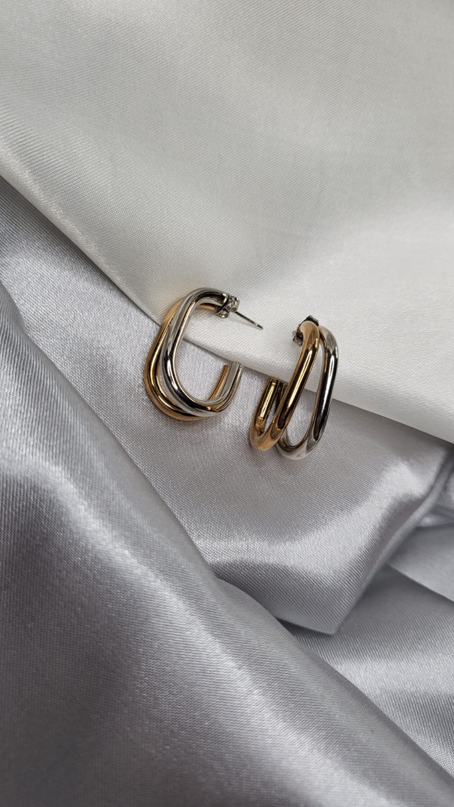 Elegant 2-Tone Hoop Earrings – Gold & Silver
