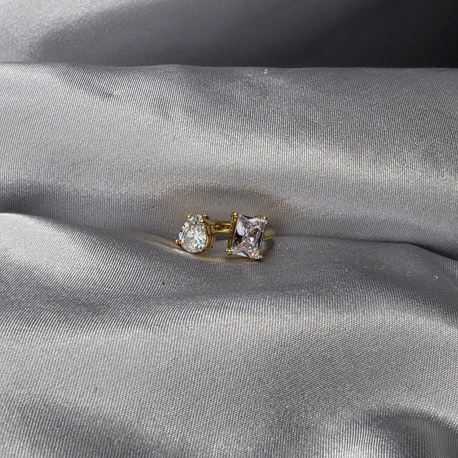 The Lumière Duo Ring